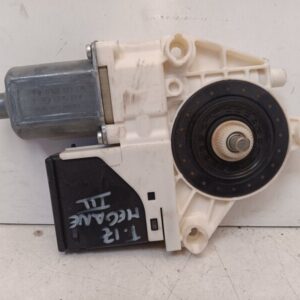 Motor elevalunas trasero izquierdo Renault Megane III 2015