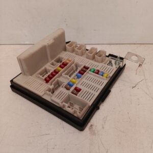 Caja relés fusibles Renault Scenic II 2007