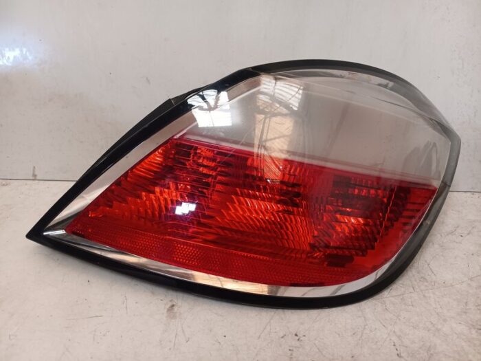 Piloto trasero derecho Opel Astra H GTC 2006