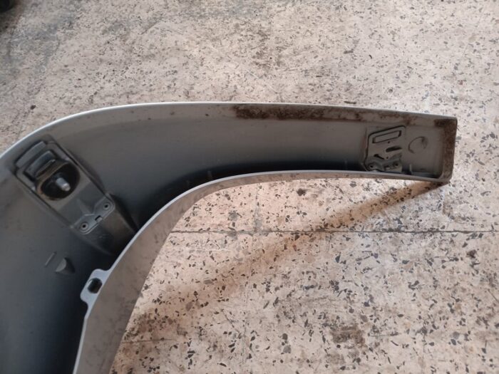 Alerón trasero Nissan Almera II N16 2005