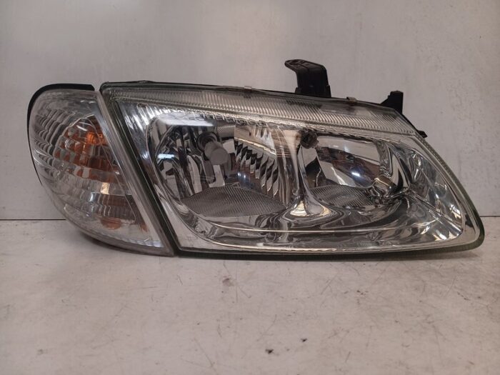 Faro delantero derecho Nissan Almera II N16 2005 con intermitente