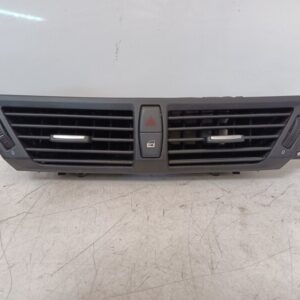 Rejilla aireadora BMW X1 XDRIVE 18D (E84) 2011
