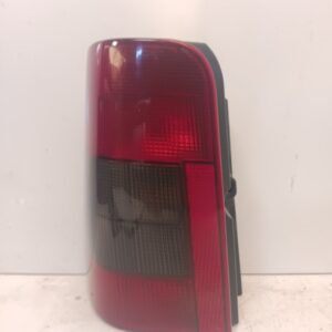 Piloto trasero izquierdo Citroën Berlingo furgón 2004
