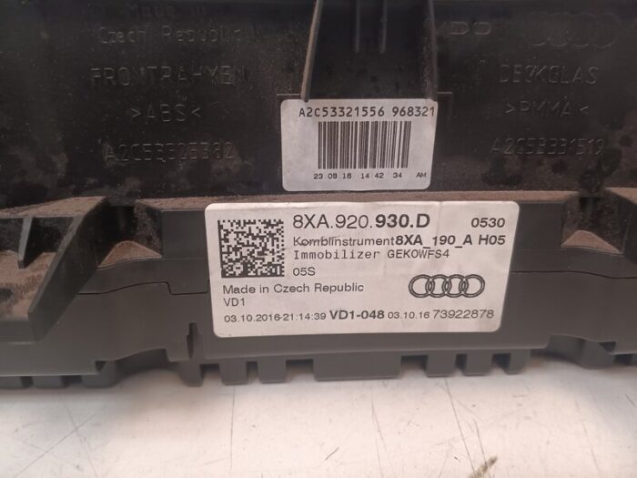 Cuadro instrumentos Audi A1 (8X) 2017 gasolina