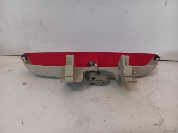 Luz central de freno Mazda 3 2007
