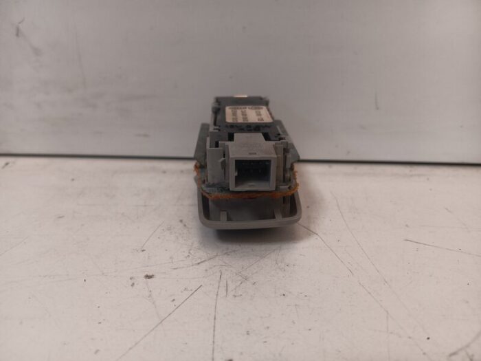 Luz interior con sensor movimiento Volkswagen New Beetle 2001 derecha
