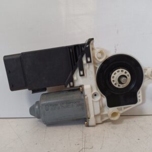 Motor elevalunas delantero izquierdo Volkswagen New Beetle 2001