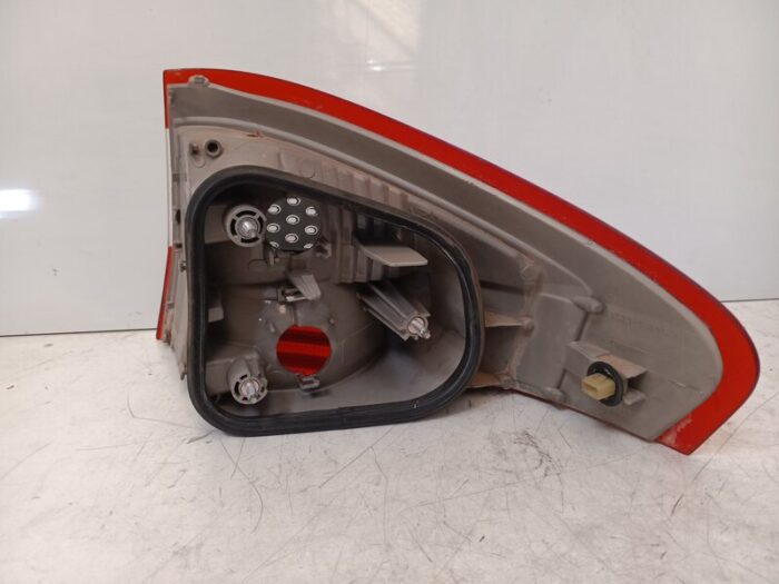 Piloto trasero izquierdo Ford Mondeo IV 2008