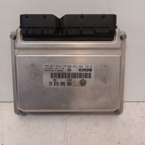 Centralita motor UCE Volkswagen Passat (3B2) 1.8 5V 2000