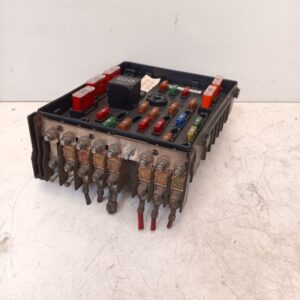 Caja reles / fusibles Volkswagen Passat (B6) 2007