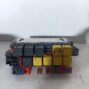 Caja reles / fusibles Mercedes Clase S W220 2002 diésel