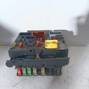 Caja reles / fusibles Peugeot 307 2006 gasolina