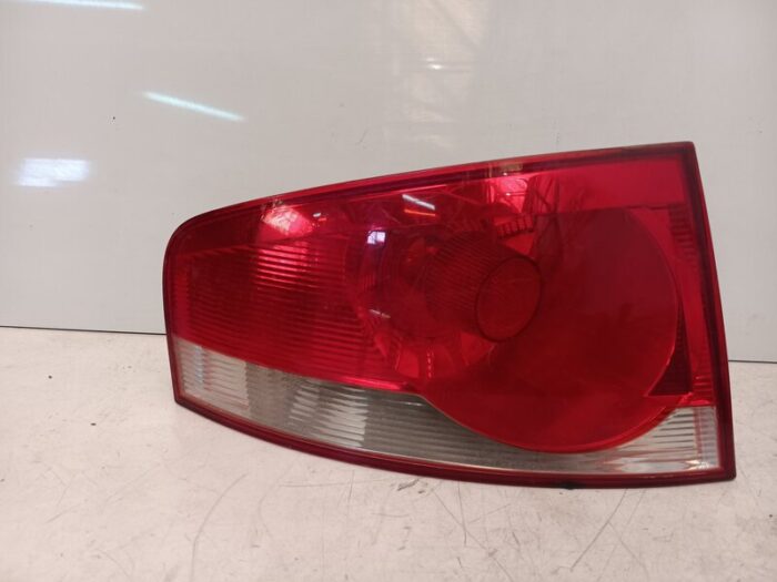 Piloto trasero izquierdo Seat Toledo (5P2) 2007