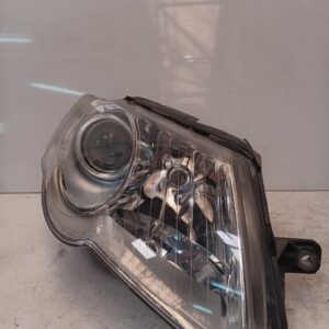 Faro derecho Volkswagen Passat (B6) 2007