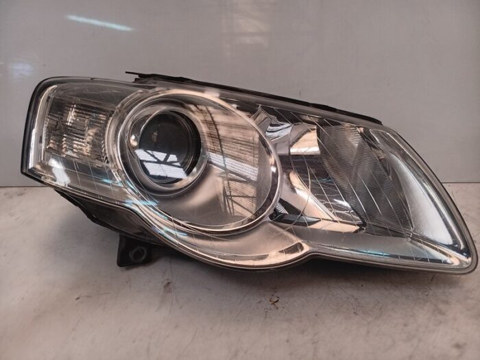 Faro derecho Volkswagen Passat (B6) 2007