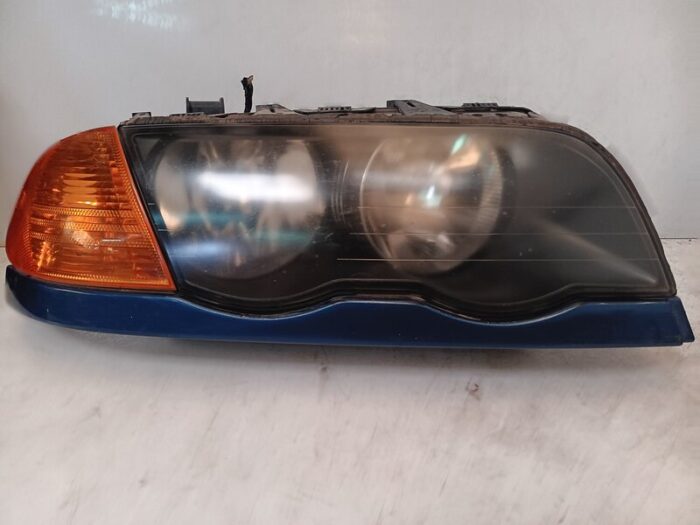Faro derecho BMW Serie 3 320 E46 2004