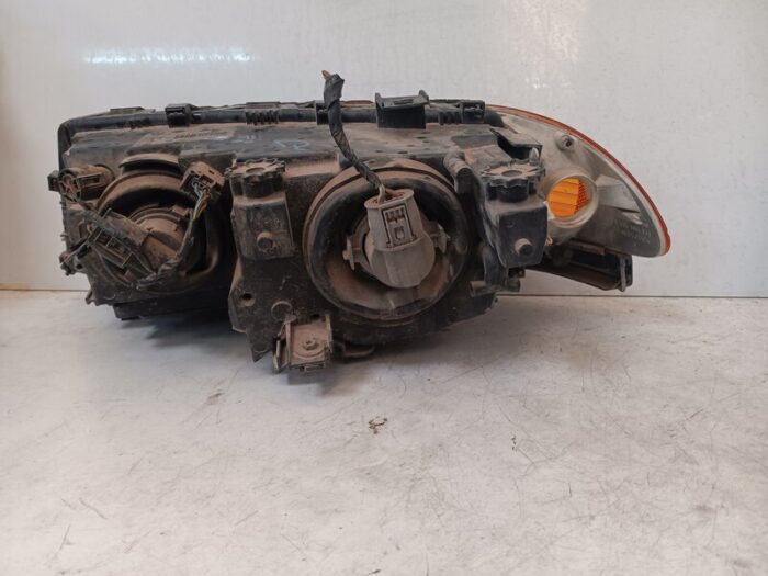 Faro derecho BMW Serie 3 320 E46 2004