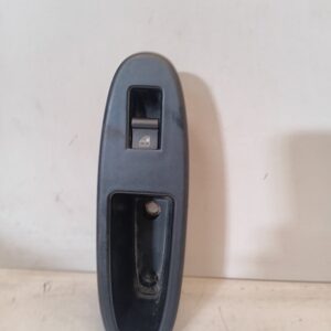 Mando elevalunas delantero derecho Alfa Romeo 159 2010