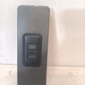 Botón elevalunas delantero derecho Mercedes Vito 110 (W638) 1996