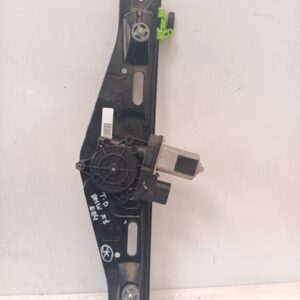 Elevalunas Trasero Derecho X1 XDRIVE 18D (E84) 2011 con motor