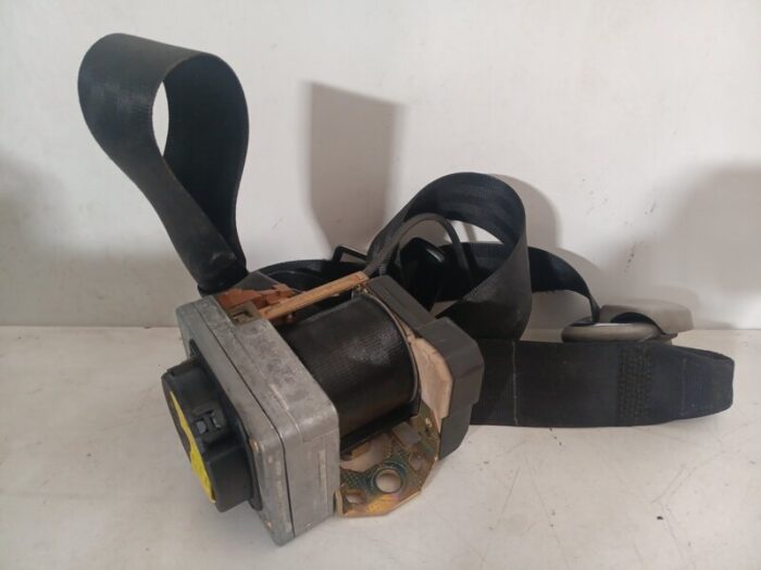 Cinturon seguridad delantero izquierdo Volkswagen Golf IV 2003