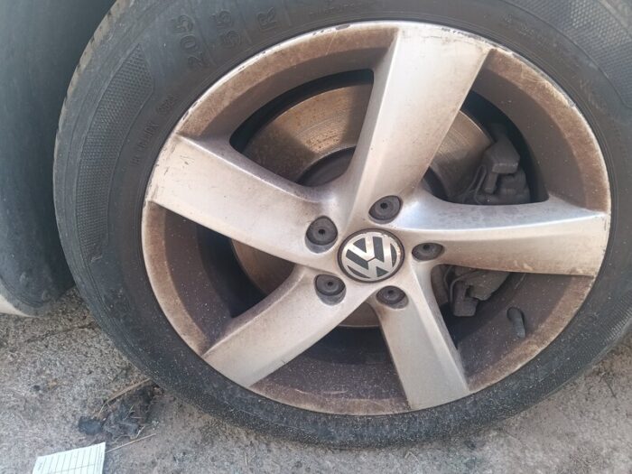 Llanta VW Passat Variant 2014